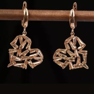 White topaz baguettes & rose gold heart earrings